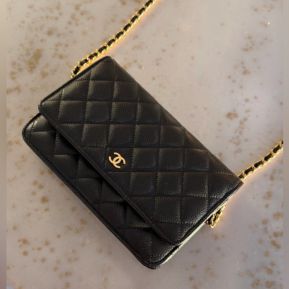 Chanel Black Caviar Quilted Wallet On Chain GHW - Picture 4 of 9